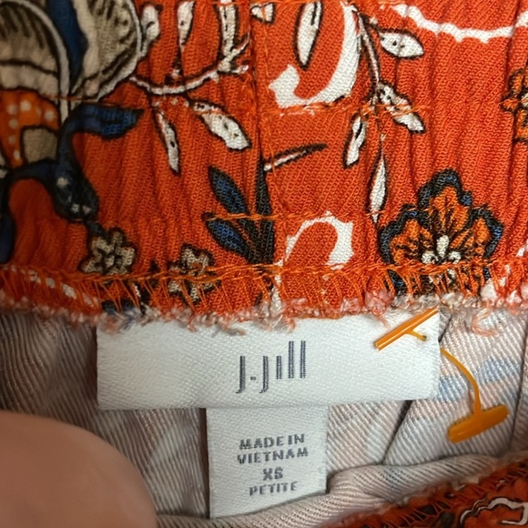 J. Jill size XS Mid-rise Orange with Blue with Bohemian Print Elastic Shorts - Picture 2 of 10